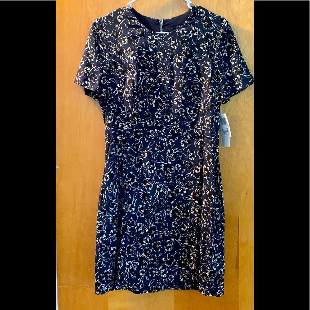 👗 Dress French Connection Size 8 Bloomingdale’s NWT Blue Black White